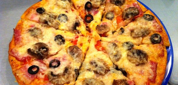 Пицца с беконом