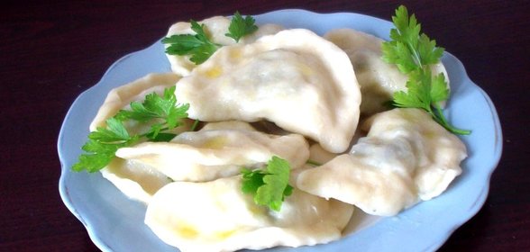 Вареники с капустой и грибами