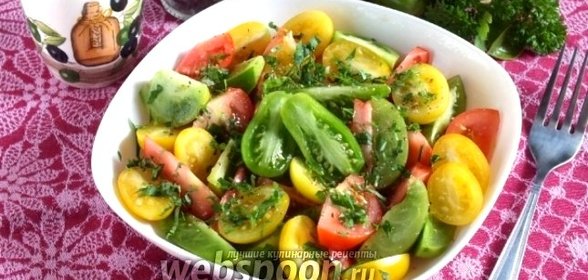 Салат «Светофор» из трёх видов помидоров