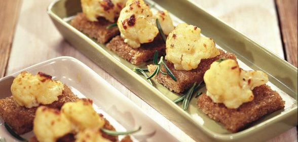 Тосты с цветной капустой