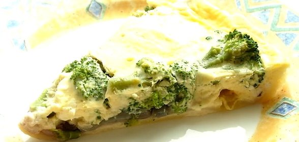 Киш с креветками и брокколи