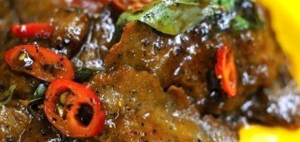 Тушеная свинина с красным перцем (Hong Shao Rou)
