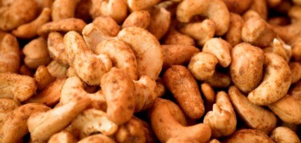 Жареные кешью с розмарином