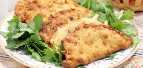Чебуреки с мясом