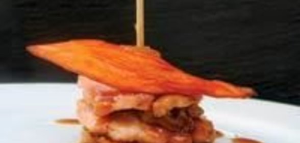 Горячая закуска из свинины с ананасом