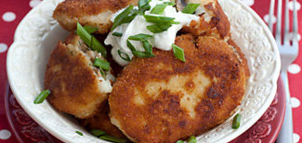 Картофельные котлеты с пореем и грибами