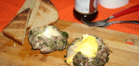 Котлетки с желтками на мангале