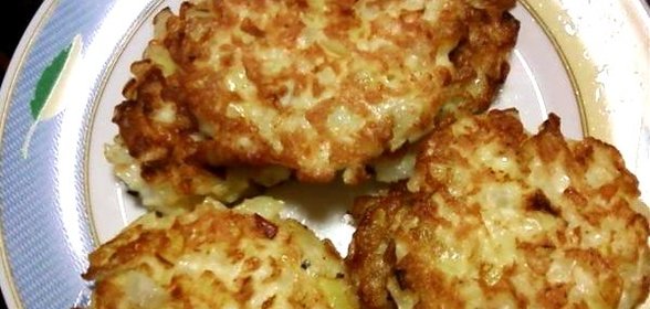 Луковые котлеты с зеленью