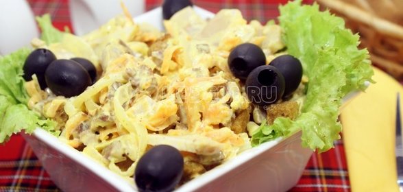 Салат из грибов с кориандром