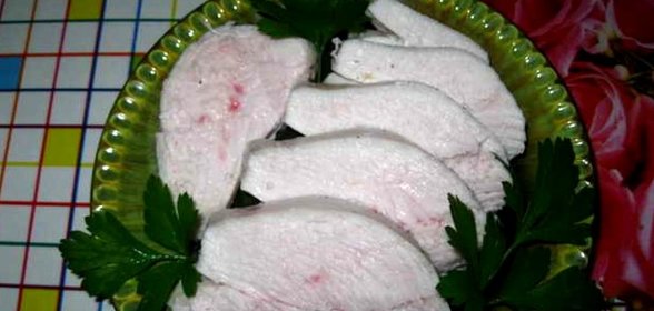 Вареная куриная грудка