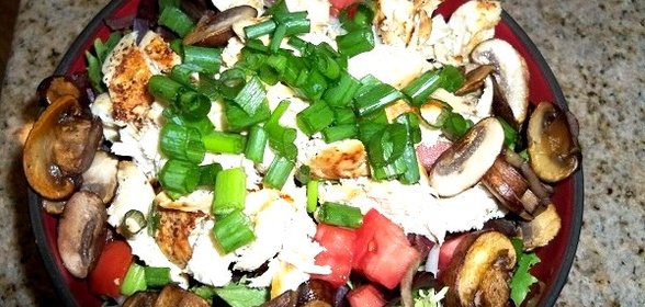 Салат куриный с шампиньонами