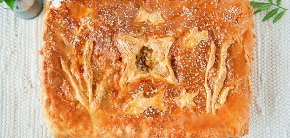 Пирог с рыбой и рисом