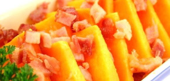 Закуска из тыквы с грушами и беконом