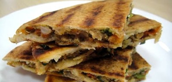 Пита с начинкой из овощей