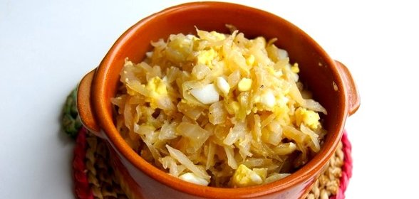 Капуста с яйцом