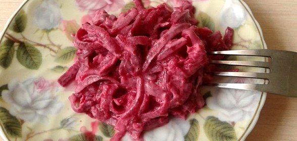 Вареная свекла с чесноком и майонезом