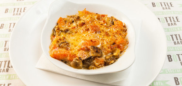 Говяжий язык, запеченный под соусом