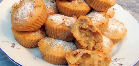 Кексы с яблоками