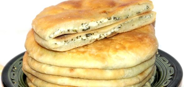 Хачапури из слоеного теста