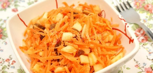 Морковно-фруктовый салат с изюмом