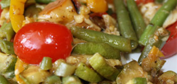 Салат-гриль с копченым сыром