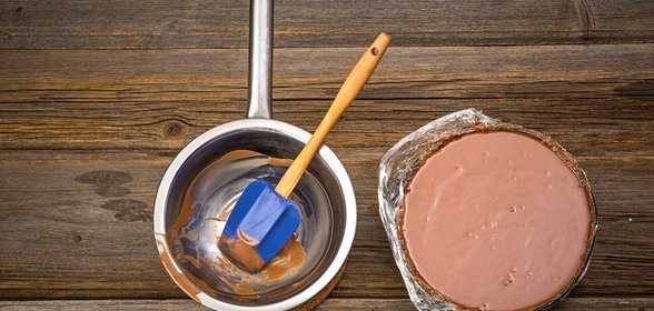 Торт «Птичье молоко» в молочном шоколаде