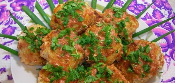 Тефтели с рисом в томатном соусе