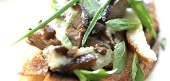 Омлет с грибами и куриной печенкой