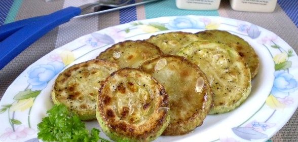 Кабачки, жаренные кружочками