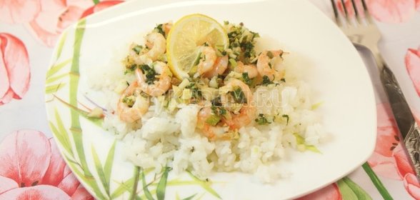 Салат Цезарь с цыпленком и грибами