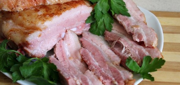 Запеченная свиная грудинка Закусочная