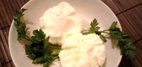 Яйца пашот в мешочках