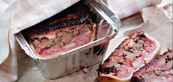 Паштет из кролика с лесными орешками