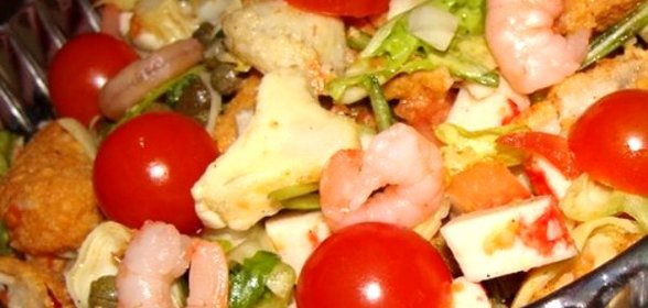 Простой салат с каперсами