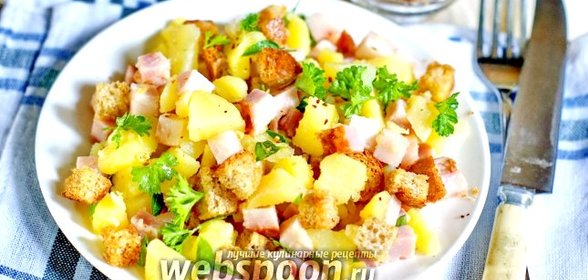 Тёплый картофельный салат с беконом