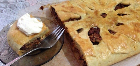 Пирог с мясом и фасолью