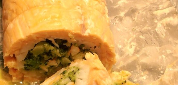 Жаркое из лосося и баккала с начинкой из красных креветок