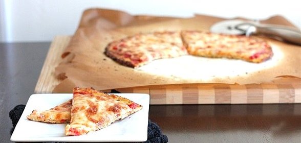 Пицца с вкусным краешком