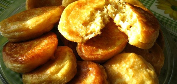 Пышные оладушки на кефире с морковкой без яиц