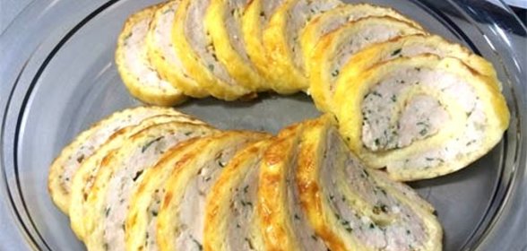 Сырный рулет с куриным фаршем