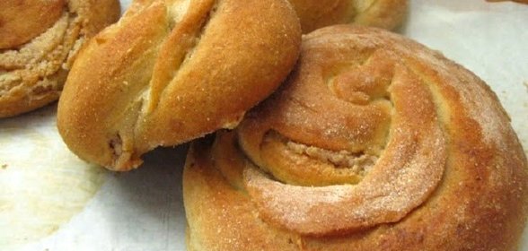 Постные булочки с корицей