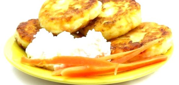 Сырники с морковью и урюком
