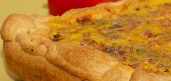 Пирог с сочной сырной курицей