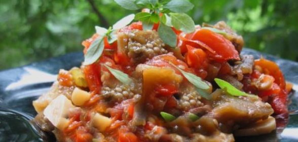 Салат из запеченных овощей