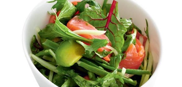 Салат с лососем