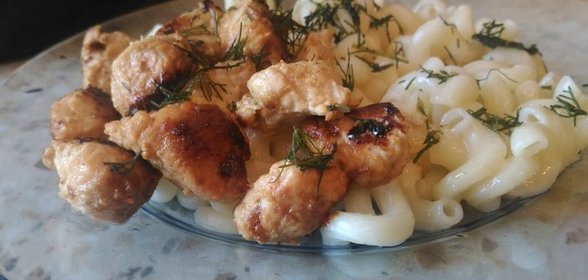 Салат с курицей и крабовыми палочками