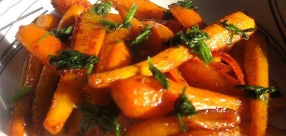 Глазированная морковь с корицей