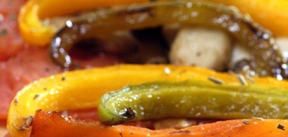 Сладкий перец, тушенный с чесноком и чили