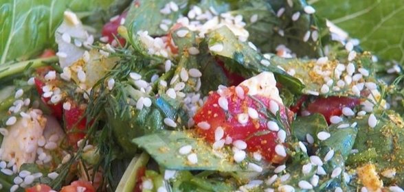 Весенний салат с сыром