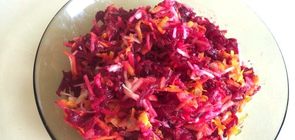 Салат из свеклы и яблока